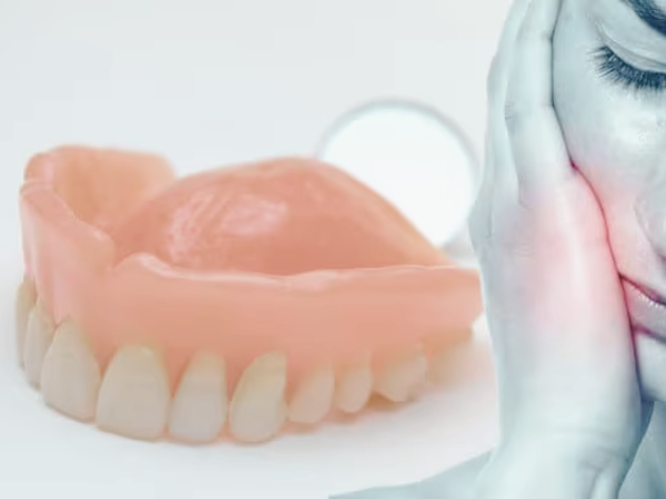 마곡동치과_ &ldquo;씹고 뜯고 맛보는 즐거움!&rdquo; [ 3. 임플란트 틀니의 장점 ] 관련 이미지 3