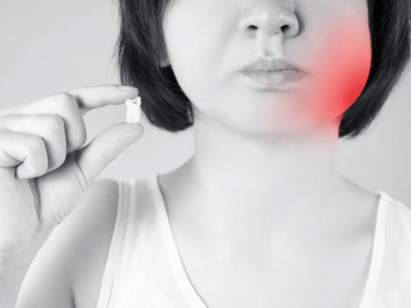 마곡동치과_8. 사랑니 발치 후 출혈 멈추지 않을 때? 지혈 잘하는 5가지 방법 관련 이미지 1