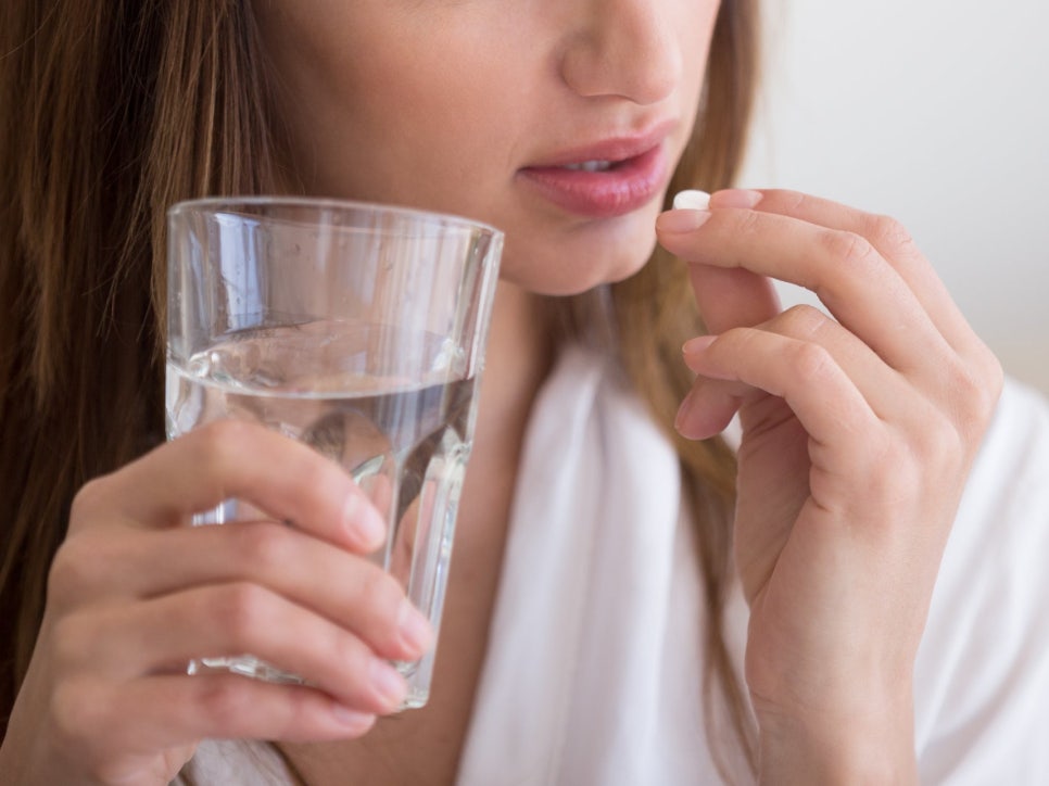 마곡역치과_5.임플란트 수술 후 통증, 붓기의 정상과 위험 신호 기준 관련 이미지 2