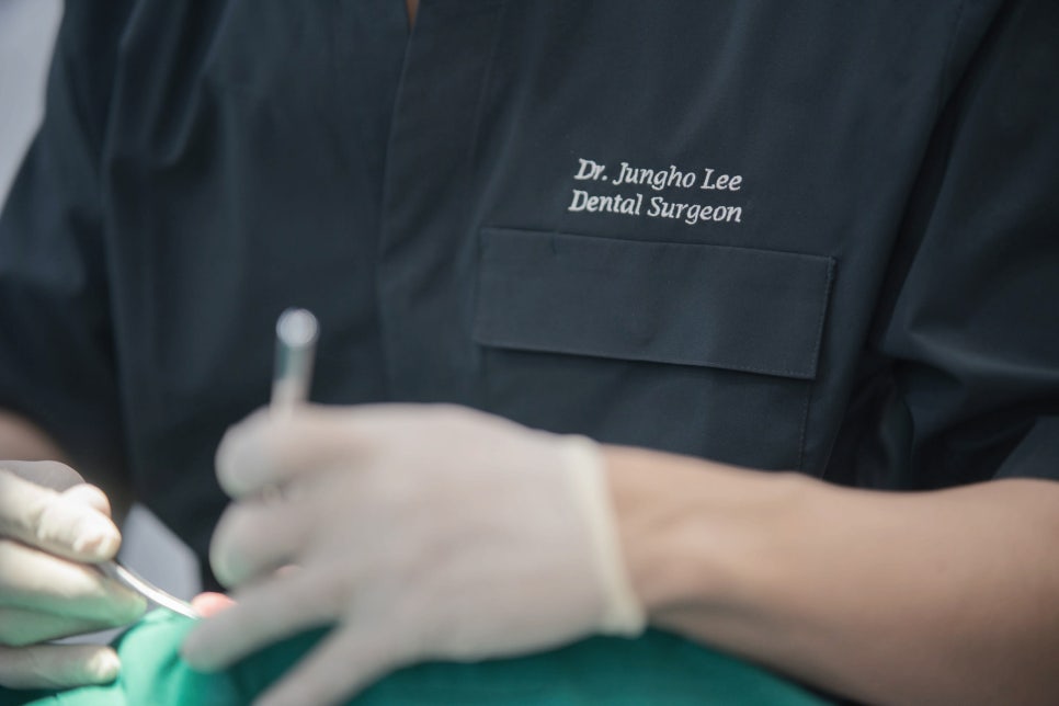 마곡역치과_&ldquo;입안이 불편하다면? 바로 잡아야 합니다!&rdquo; [ 6. 틀니 불편감과 해결법 ] 관련 이미지 7