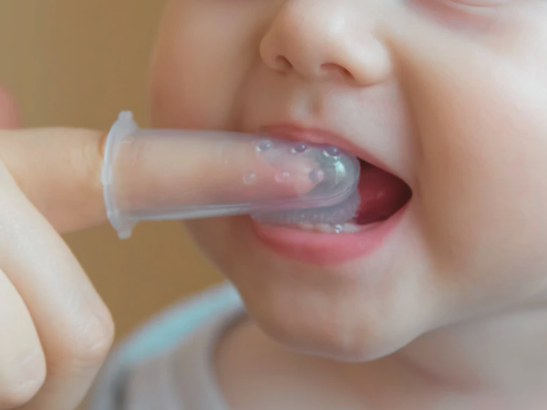 마곡동치과_1. 영유아 구강관리(0~3세), 첫 치아부터 꼭 알아야 할 관리법 관련 이미지 2