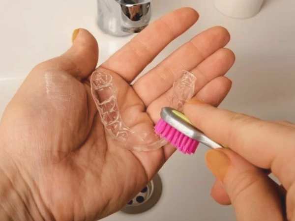 마곡역치과_ &ldquo;집에서 하얀 치아 만들기!&rdquo;[3. 생활치 자가미백 치료 특징과 과정 ] 관련 이미지 6