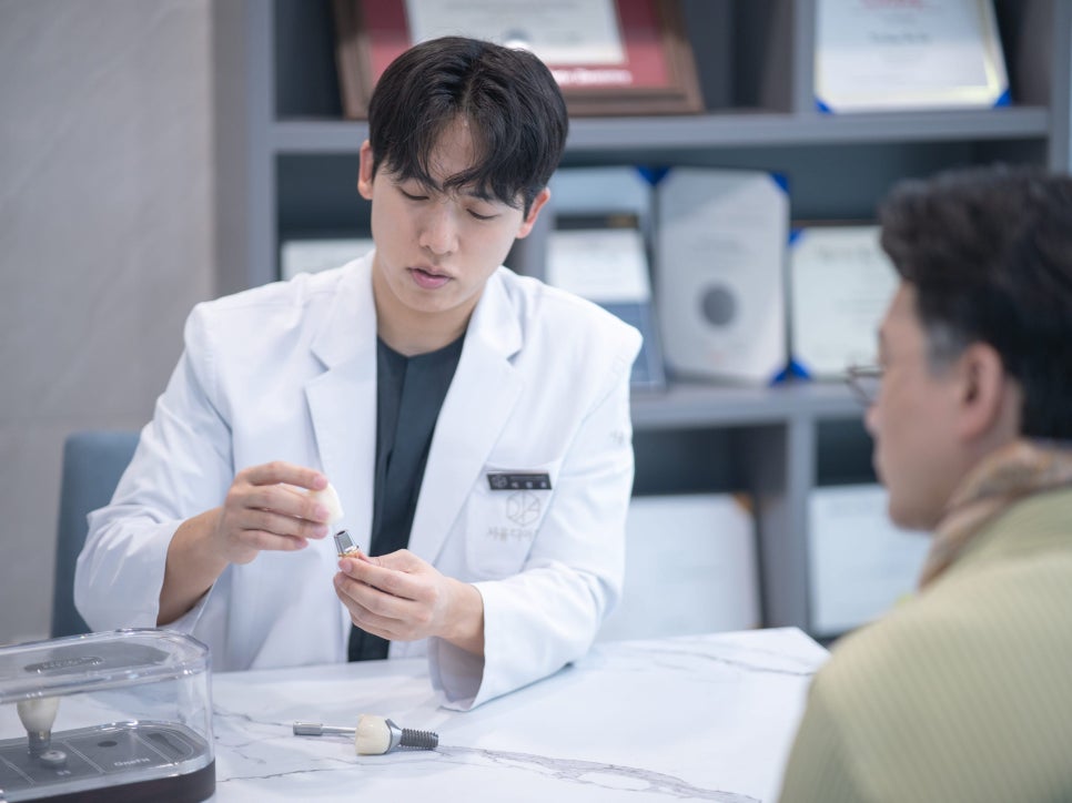 Magok Dental Clinic_ 5. A Complete Guide to Full-Mouth Implant Prices: How Much Will I Actually Pay? image 6