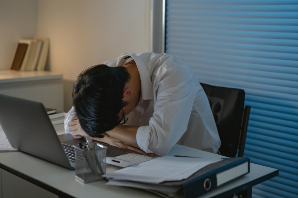 삼성동 피부과 야근이 피부에 남기는 것 관련 이미지 3