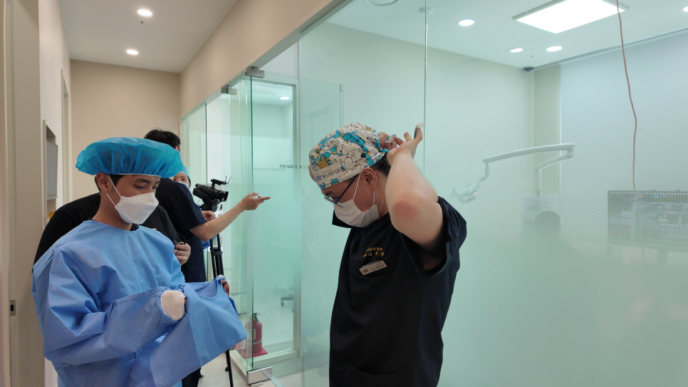 🦷 임플란트 수술 전 과정을 생중계로! &ndash; 예스미르치과 x 덴올TV 관련 이미지 8