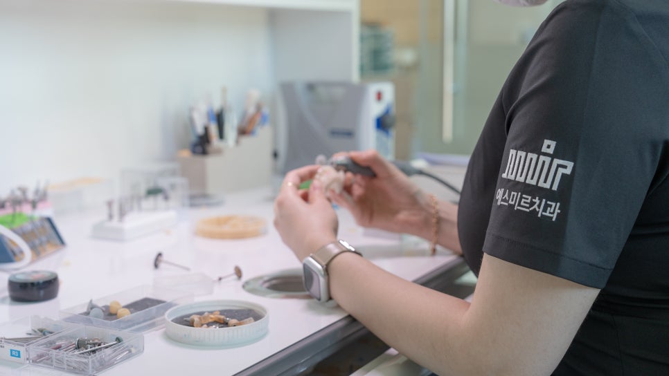 🦷 예스미르치과의 임플란트, 이렇게 진행됩니다! 관련 이미지 8