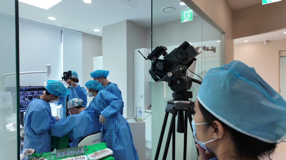 🦷 임플란트 수술 전 과정을 생중계로! &ndash; 예스미르치과 x 덴올TV 관련 이미지 10