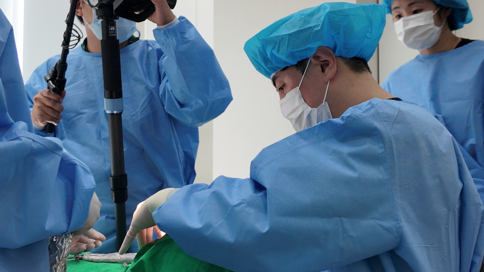🦷 임플란트 수술 전 과정을 생중계로! &ndash; 예스미르치과 x 덴올TV 관련 이미지 11