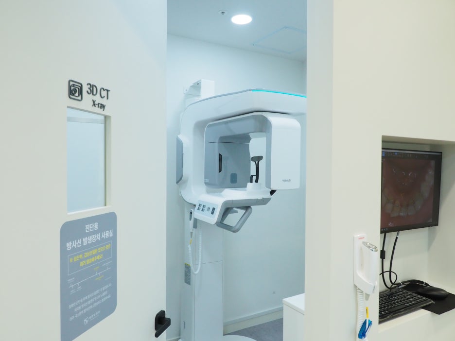 신당동치과 임플란트 비용만 보고 결정하지 말고 관련 이미지 12