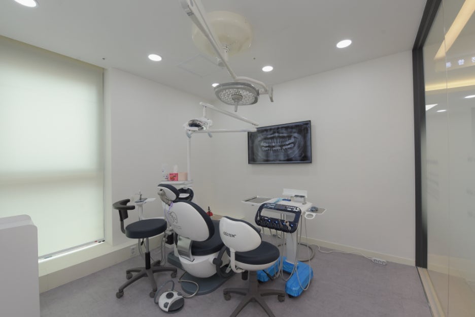 신금호역치과, 안내 따라 진행하여 안정적인 네비게이션임플란트 관련 이미지 5