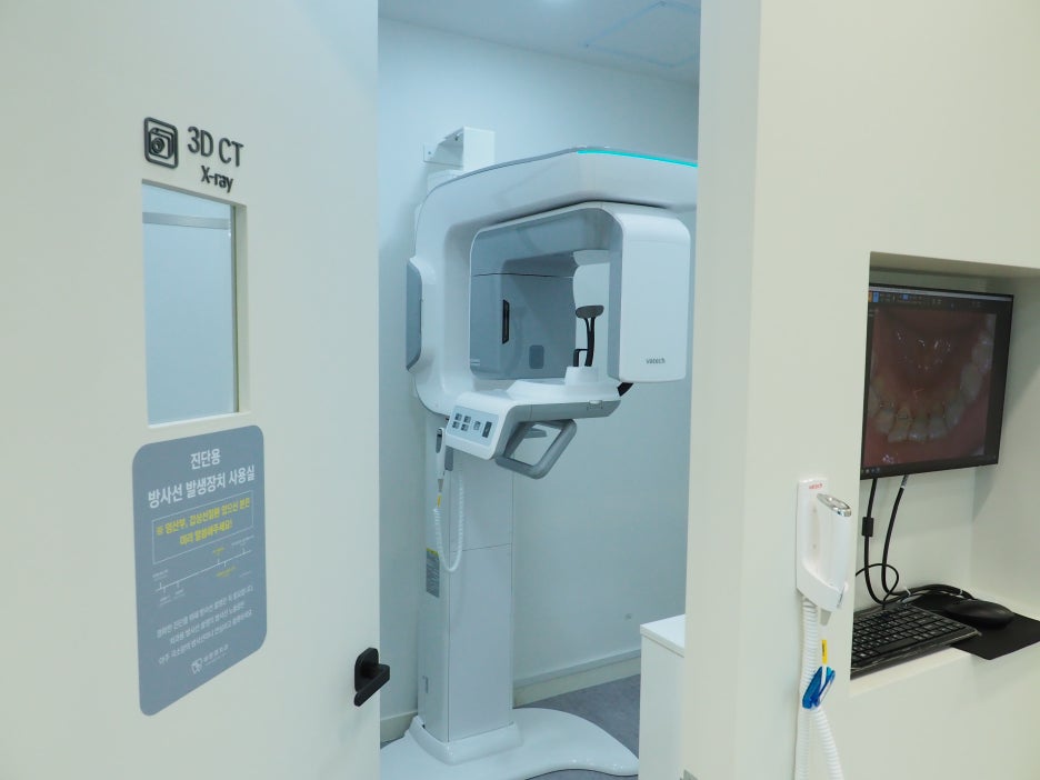 신금호역치과, 티나지 않는 치아 심미보철 치료로 자신감 되찾기 관련 이미지 10