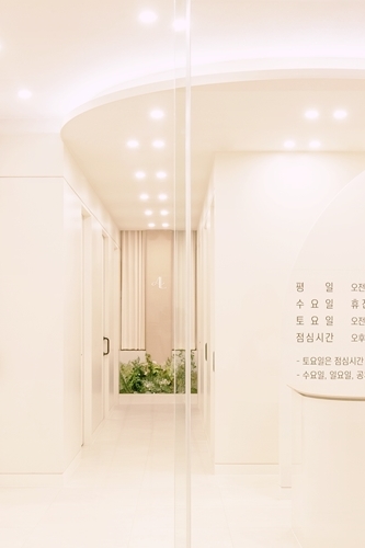 홍대입구 보톡스 주름과 보기 싫은 근육까지 깔끔하게 관련 이미지 21