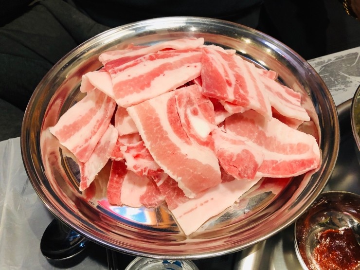 Amsa-dong Restaurant for Frozen Pork Belly, "Bingsam" image 6