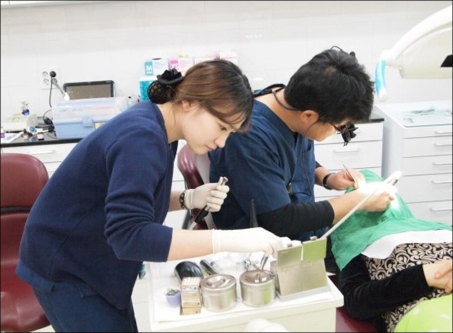 신논현치과 치아 건강을 위하여 관련 이미지 14