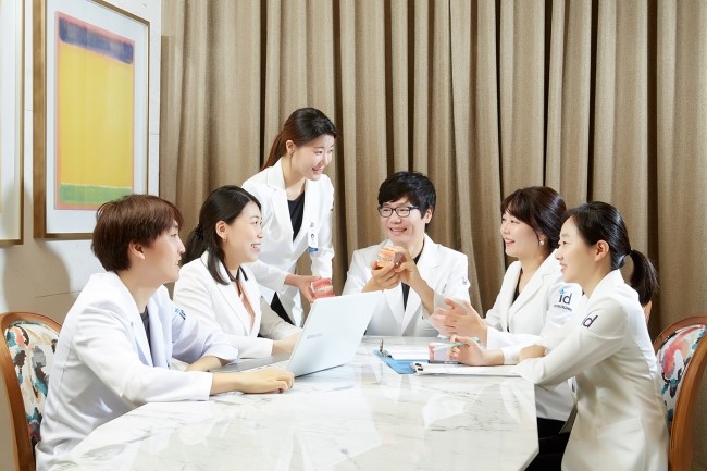 돌출입, 수술없이 치아교정으로 해결 관련 이미지 3