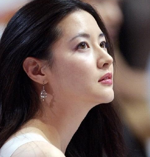 아름다운 얼굴의 옆선은 어떻게 완성이 될까요? 관련 이미지 3