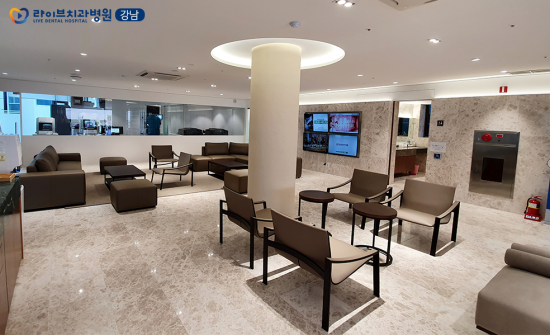 라이브치과병원은 강남, 인천 모두 자가 사옥에서 진료하고 있습니다 관련 이미지 3