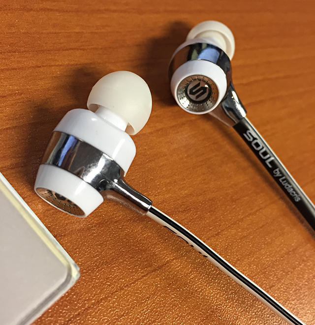 업무용 이어폰(?) 소울 SL99 를 소개합니당! 관련 이미지 1