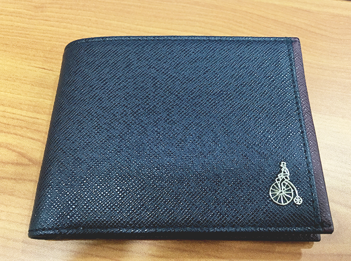 면세품을 털어보고 싶었던 며니... 관련 이미지 3