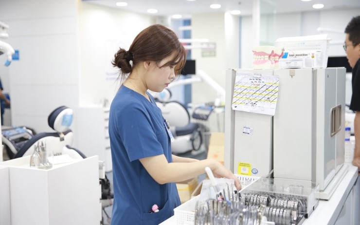 6월 26일. 라이브치과병원 강남점 층별 이사. 변동안내 관련 이미지 6