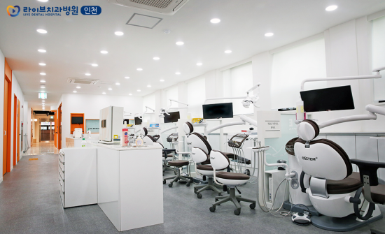 라이브치과병원은 강남, 인천 모두 자가 사옥에서 진료하고 있습니다 관련 이미지 14