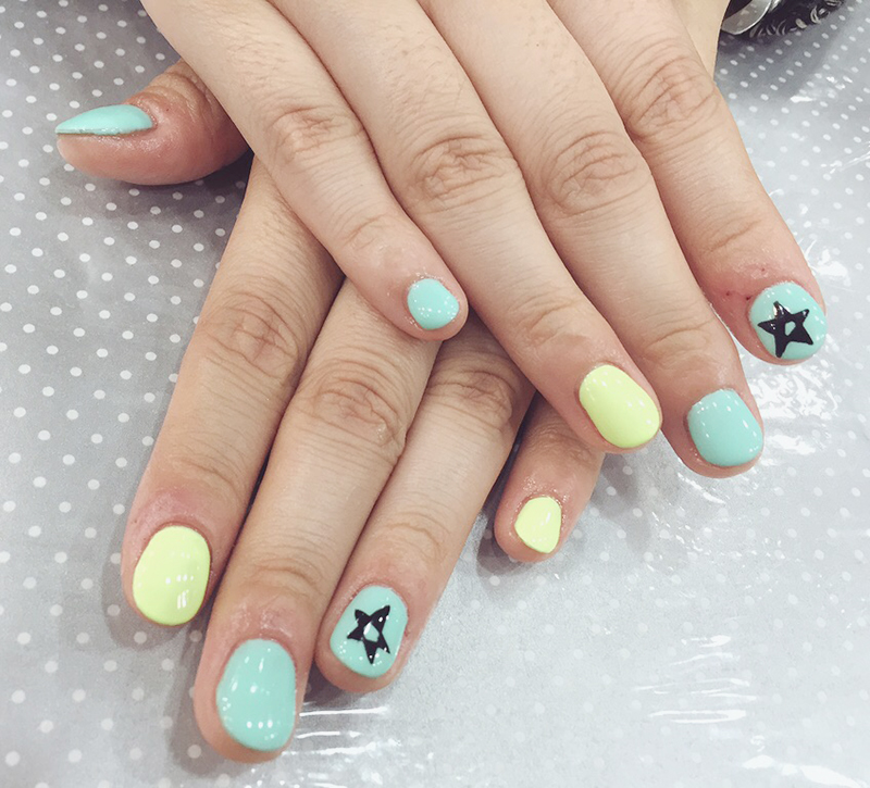 생애 두 번째로 네일아트를 받은 며니 관련 이미지 1