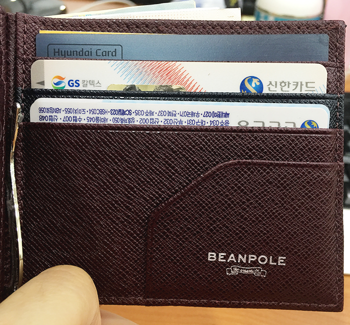 면세품을 털어보고 싶었던 며니... 관련 이미지 4