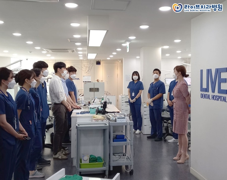치과위생사, 치과기공사분들의 라이브치과병원 인천점 입사를 축하합니다~! 관련 이미지 2
