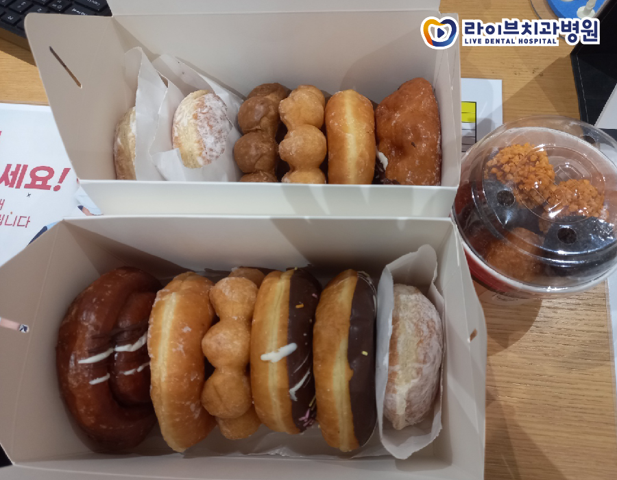 환자분께서 맛있는 던킨도너츠를 선물해주셨어요&hearts; 관련 이미지 2