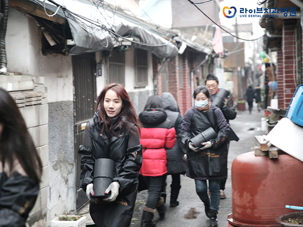 2016 라이브 사랑의 연탄나눔 현장! 관련 이미지 8