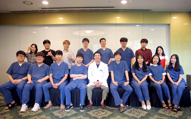 라이브치과병원의 자랑, 라이브기공소를 소개합니다! 관련 이미지 1