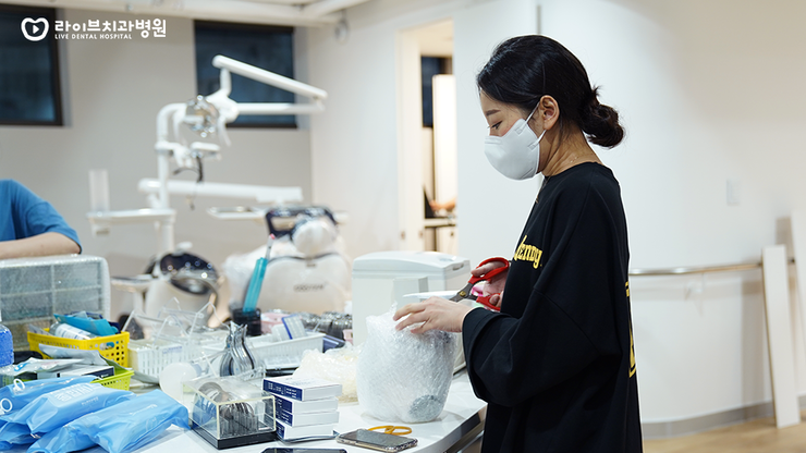 7월 20일, 오늘은 라이브치과병원 강남점이 이사하는 날입니다 :D 관련 이미지 3