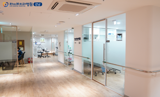 라이브치과병원은 강남, 인천 모두 자가 사옥에서 진료하고 있습니다 관련 이미지 6