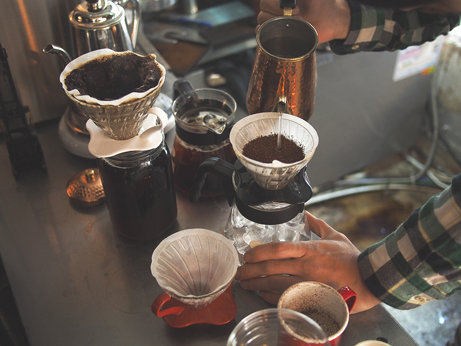 드립커피라는 걸 처음 마셔본 며니는 놀랐다고 한다..카페 사루! 관련 이미지 2