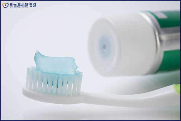 강남임플란트 어떤 걸 고민하고 계신가요? 관련 이미지 4