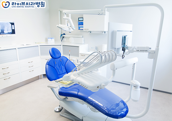 임플란트수술 치료 받기가 두렵다면 관련 이미지 3