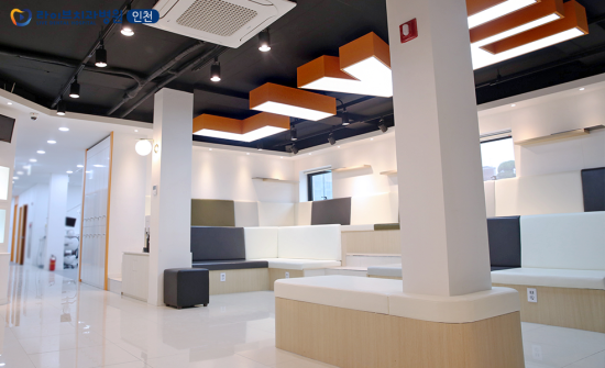 라이브치과병원은 강남, 인천 모두 자가 사옥에서 진료하고 있습니다 관련 이미지 12