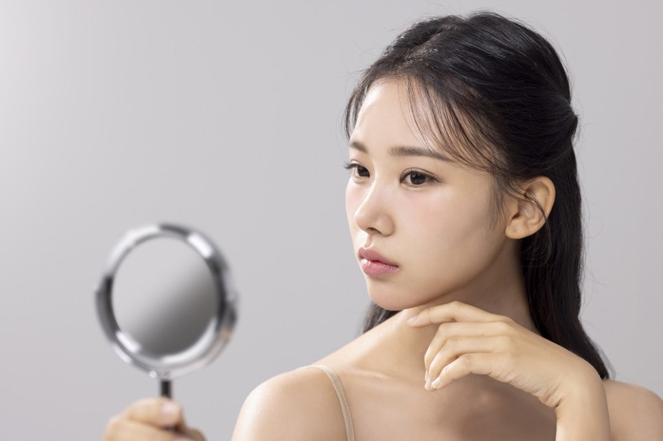 Spots and Melasma: Can They Be Improved? image 1