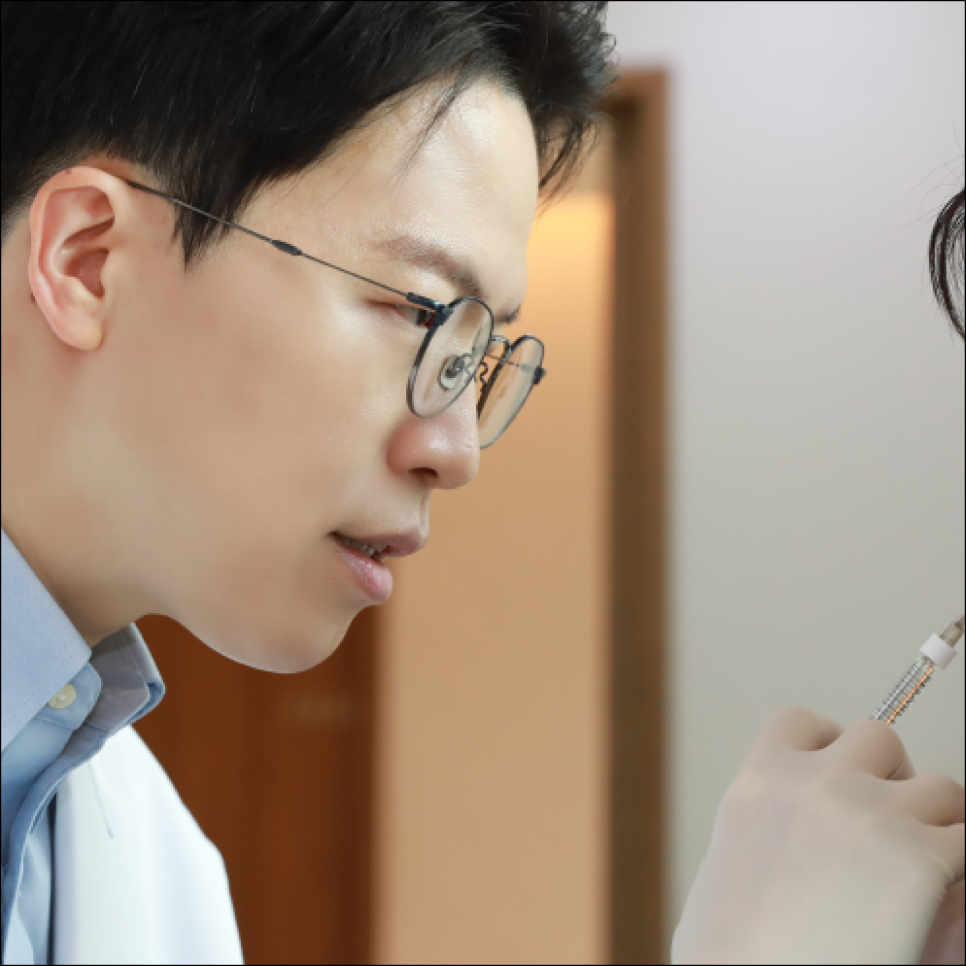Sillim Dermatology Clinic: About “Elf Ear” Filler for Slanted Ears That Make the Face Look Smaller image 7