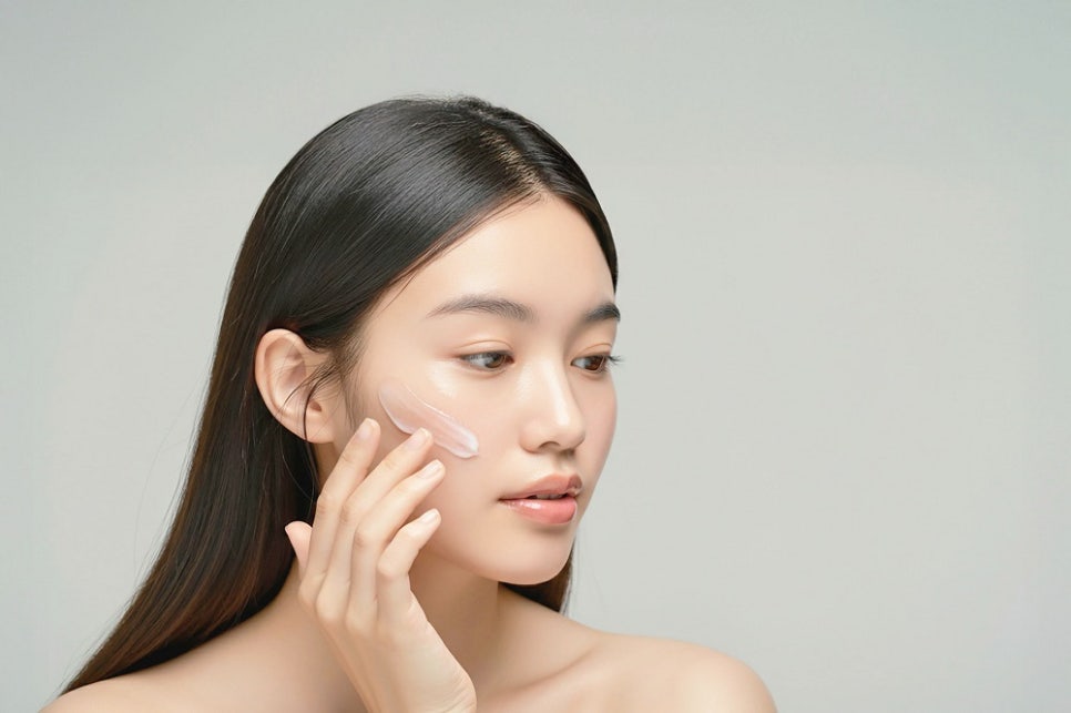 How Should You Care for Your Skin in Weather with a Big Temperature Difference Between Day and Night? image 1