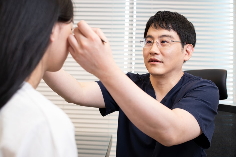 목동 중년성형, 리프팅보다 눈부터 봐야 하는 얼굴의 특징 관련 이미지 1