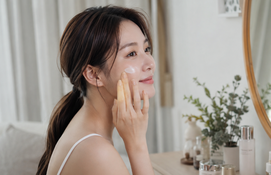 Sun-Weary Skin: Which Is Right for You, Rejuran or Juvelook? image 5