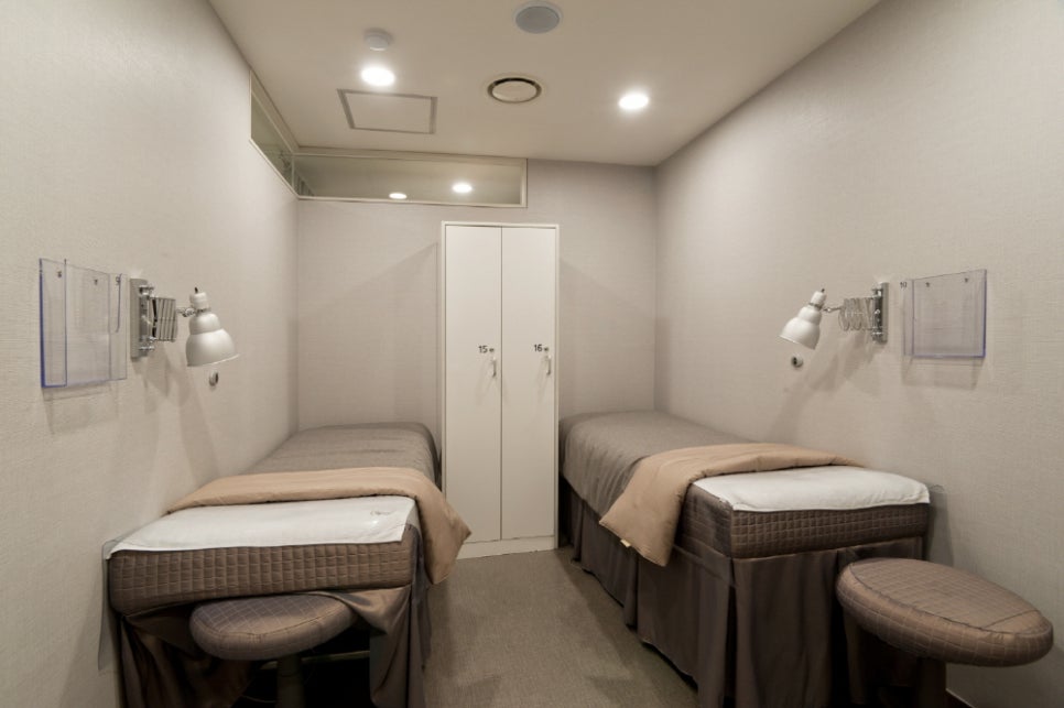 Naturally Add Volume to Sunken Areas with the Collagen Skin Booster Juvelook image 9