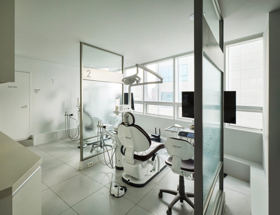 신사역치과 라미네이트만으로 충분할지 궁금하시다면? 관련 이미지 13