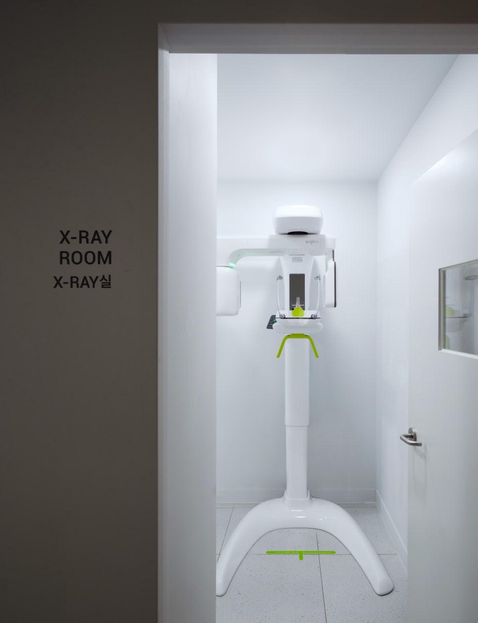 치아 삭제 걱정 없는 자연스러운 라미네이트, 신논현역치과 관련 이미지 2