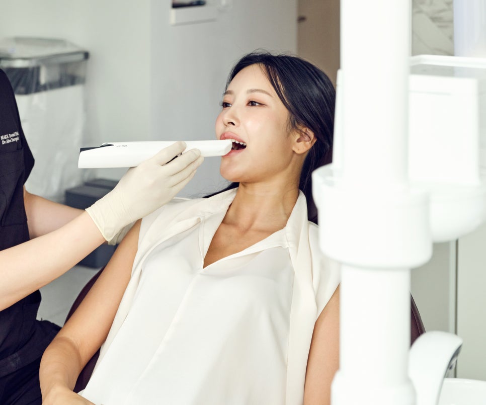 논현동치과추천, 환한 미소와 자신감을 함께 되찾는 방법 관련 이미지 8