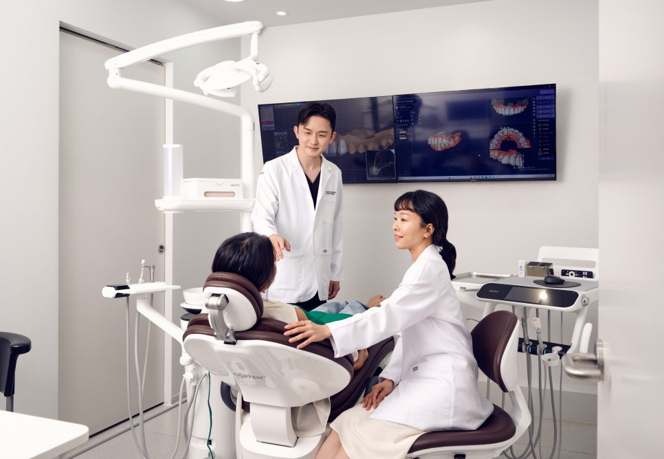 자연스러운 미소와 치아의 아름다움을 높이는 반포역치과 관련 이미지 10