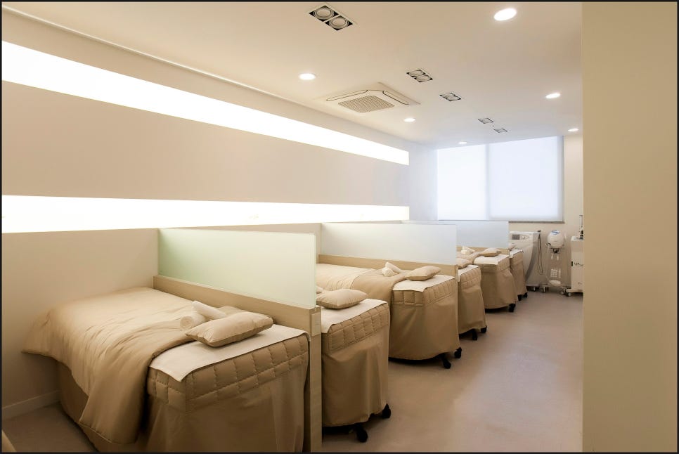 How Can Gangnam Yeoksam V-Beam Help with Facial Redness? image 5