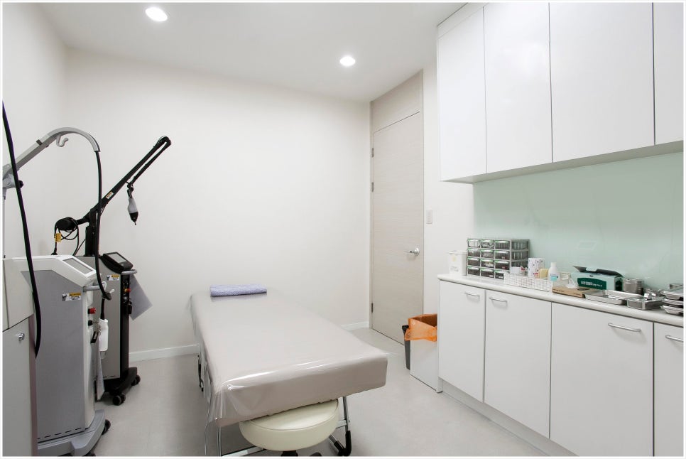 Criteria Needed for Natural Under-Eye Improvement at Yeoksam Station Irituo image 10