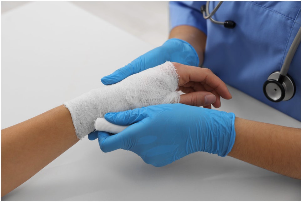 Are You Looking for a Gangnam Burn Treatment Dermatology Clinic? Before Scarring Occurs image 6